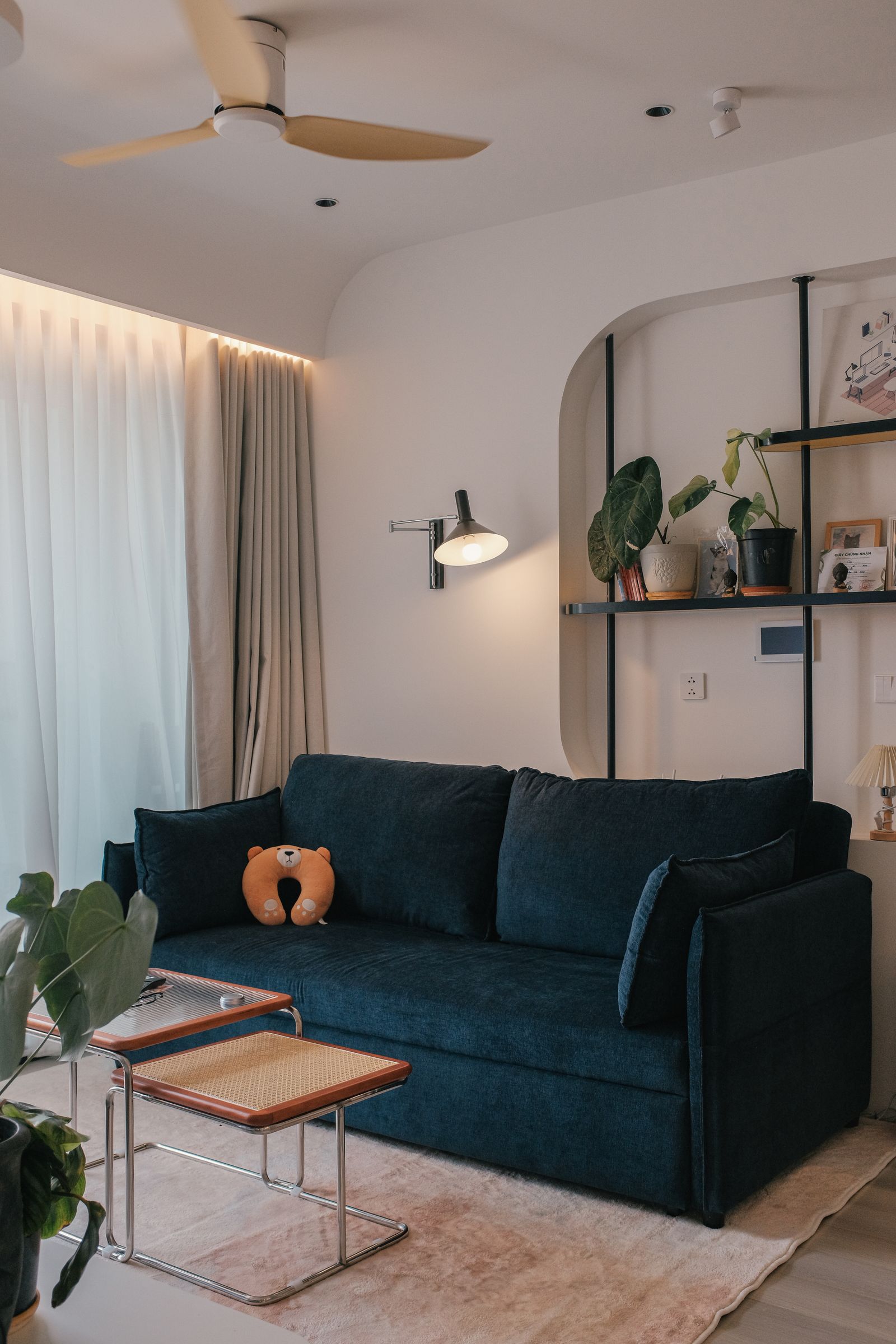 Living de un departamento moderno y acogedor